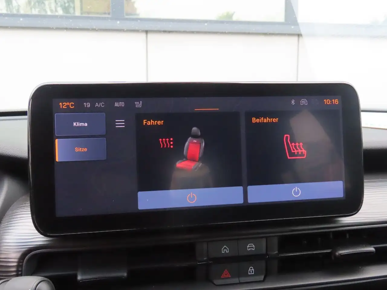 Jeep Avenger 1.2 GSE T3 GDI Klimaauto. CarPlay PDC — معرض صور السيارة 30