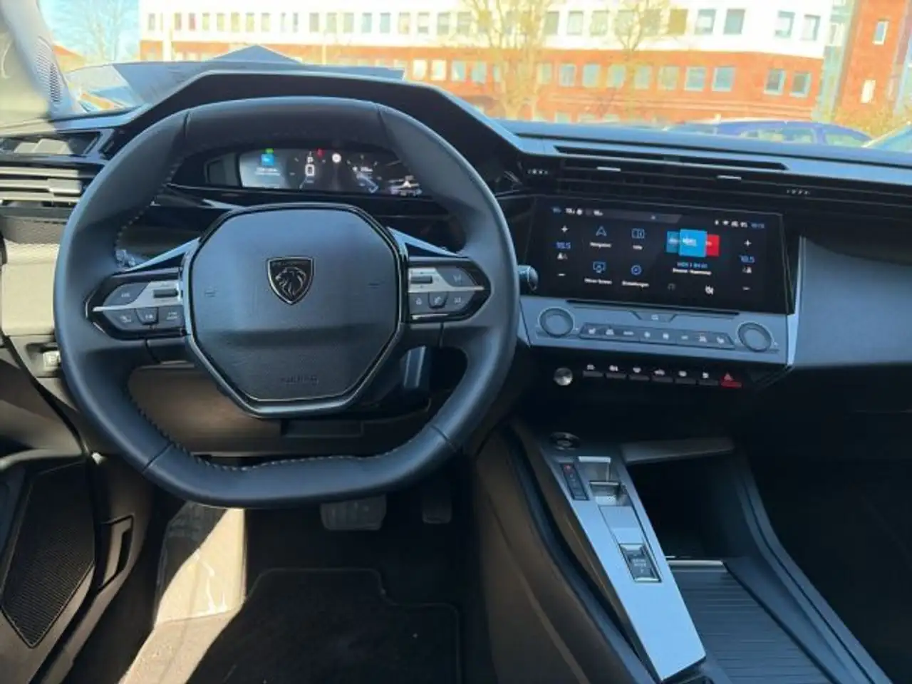 Peugeot 308 SW PureTech 130 EAT8 Active Pack — Vehicle gallery 12
