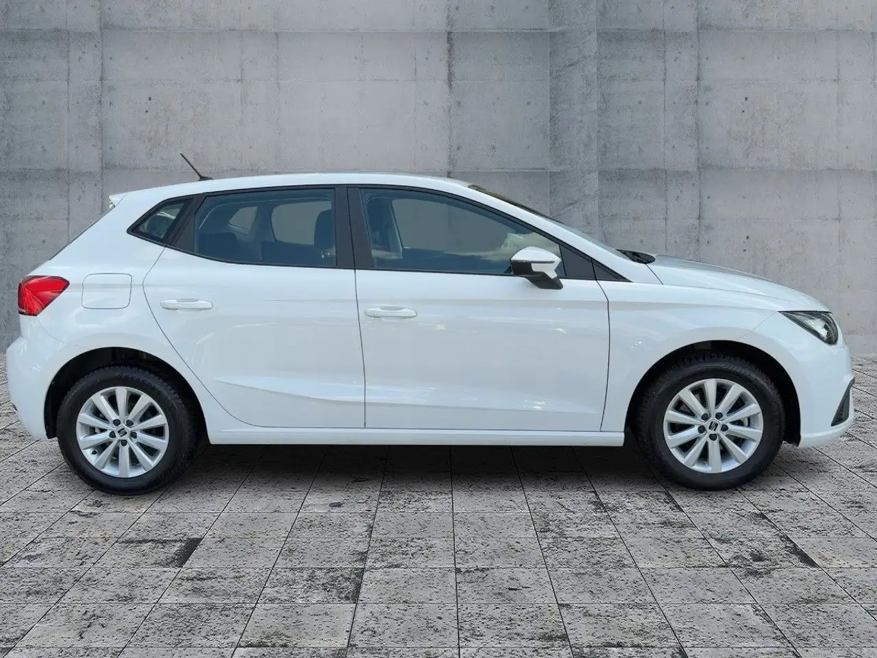 SEAT Ibiza 1.0 TSI STYLE EDITION LED+PDC+GRA+LM+DAB+ — Galerie du véhicule 7