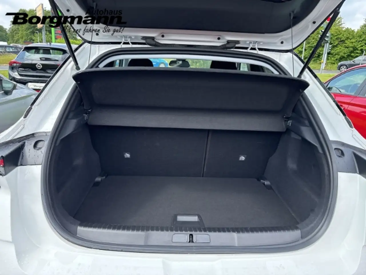 Opel Mokka Elegance 1.2 Tempomat - Sitzheizung - Keyless Entr — Galería del vehículo 8
