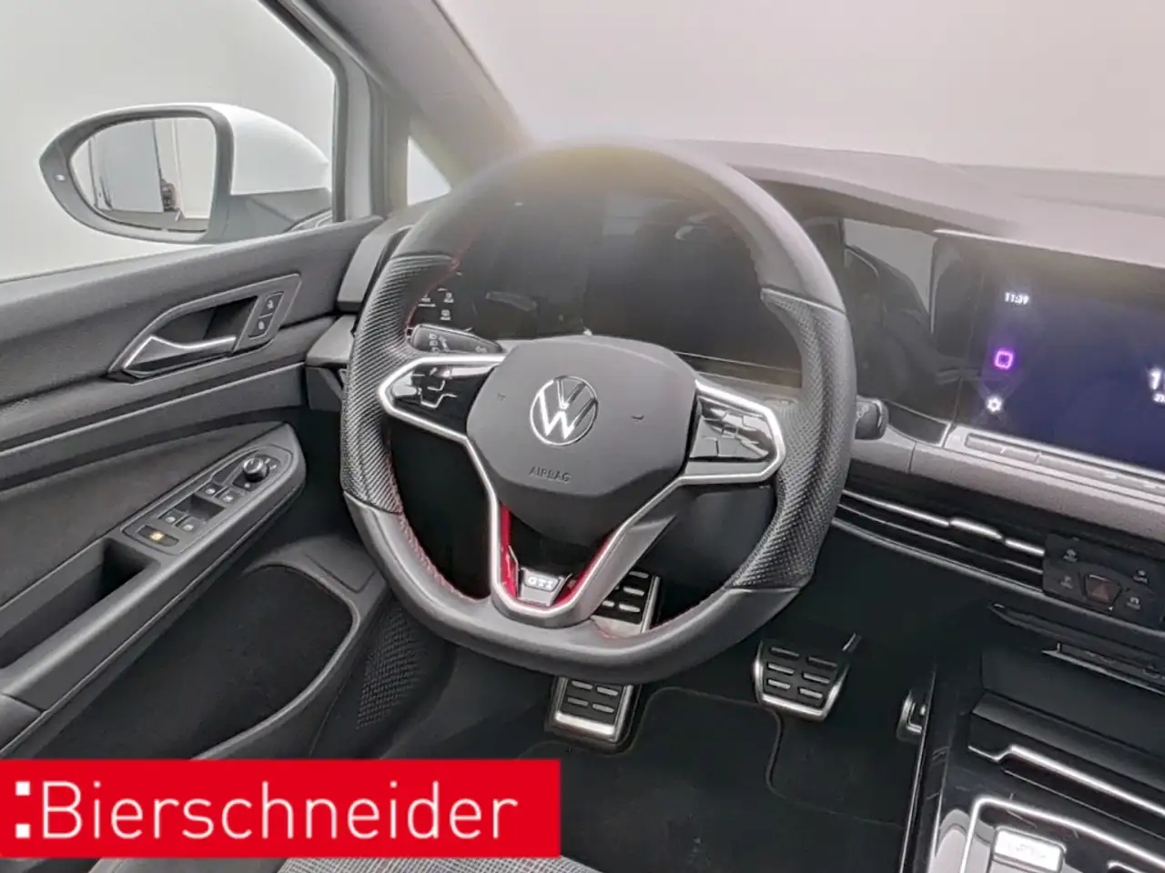 Volkswagen Golf GTI 8 2.0 TSI DSG LED+ NAVI ACC ALU 18 — Vehicle gallery 13