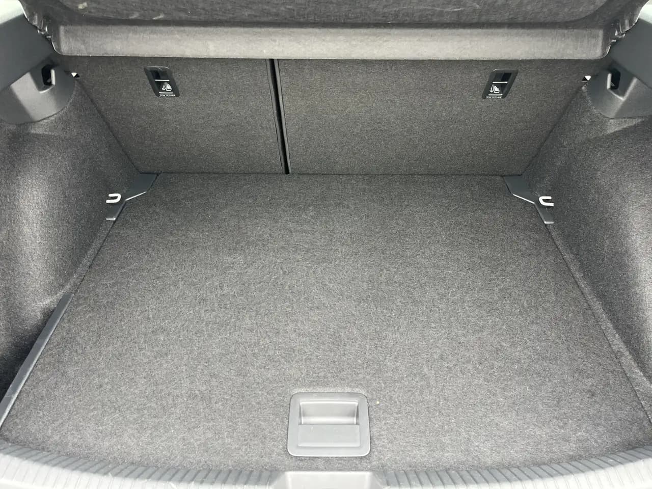 Volkswagen Taigo 1.0 TSI DSG Life 125€ m.20% Anz. Navi LED PDC SH — Galerie du véhicule 29