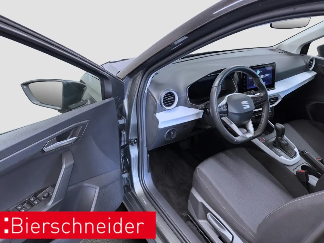 SEAT Arona 1.0 TSI DSG Style Edition AHK NAVI REAR SHZ — Galerie du véhicule 32