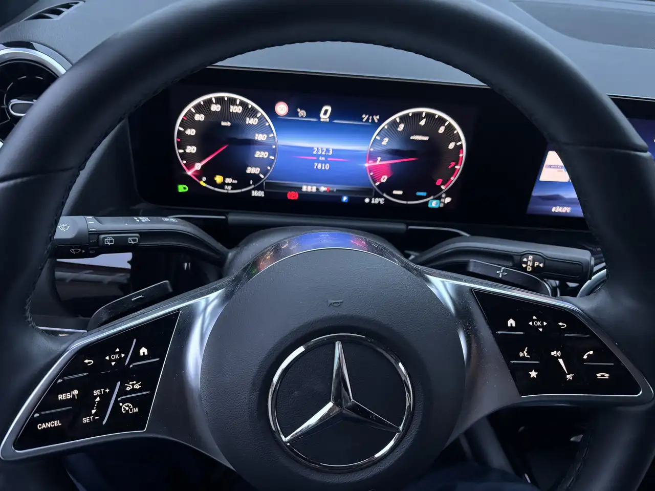 Mercedes-Benz B 180 7G-DCT Progressive Line Advanced Winter-Paket — معرض صور السيارة 16
