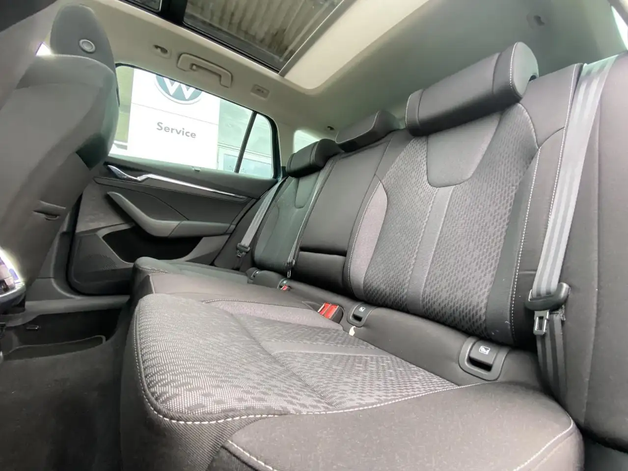Skoda Octavia Combi 1.5 TSI e-TEC DSG Style STANDHEIZU — Galerie du véhicule 12