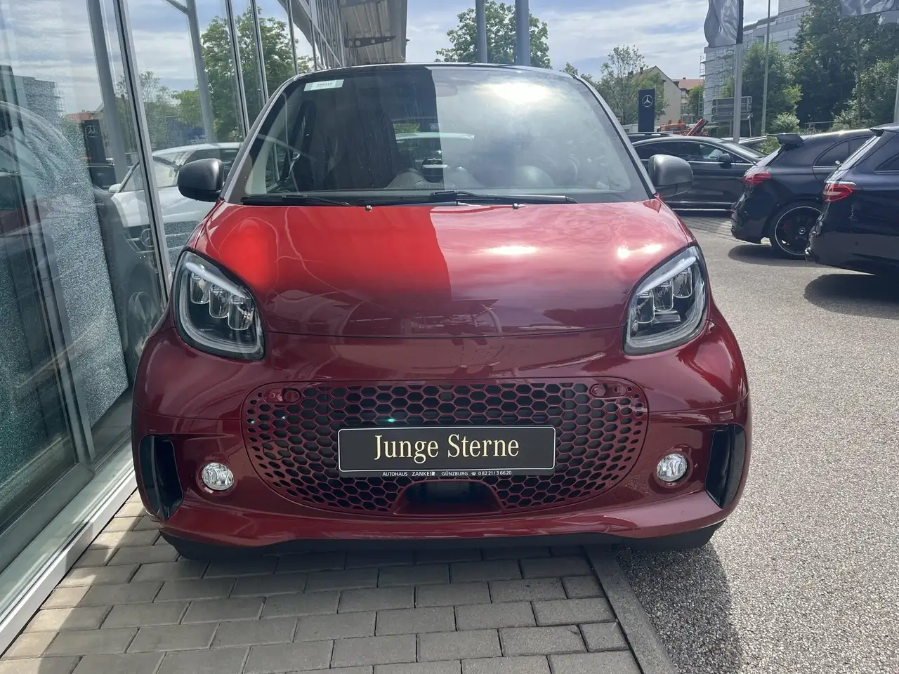 smart forTwo smart EQ fortwo Exclusive *PANO*LED*AMBI*DAB*TEMPO — Galerie du véhicule 2