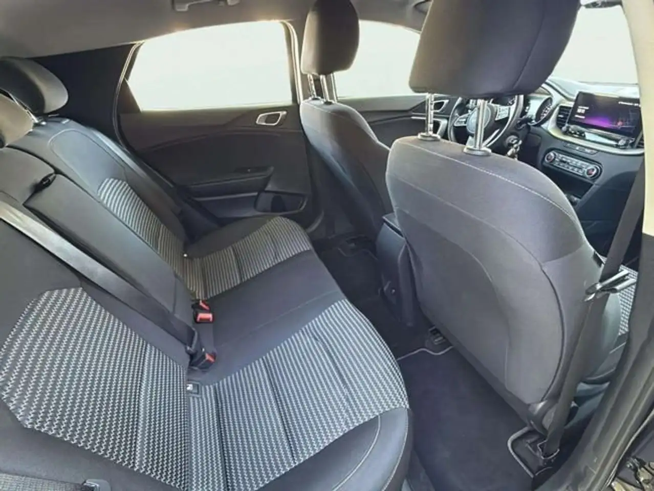 Kia XCeed 1.0 T-GDi Drive — معرض صور السيارة 19