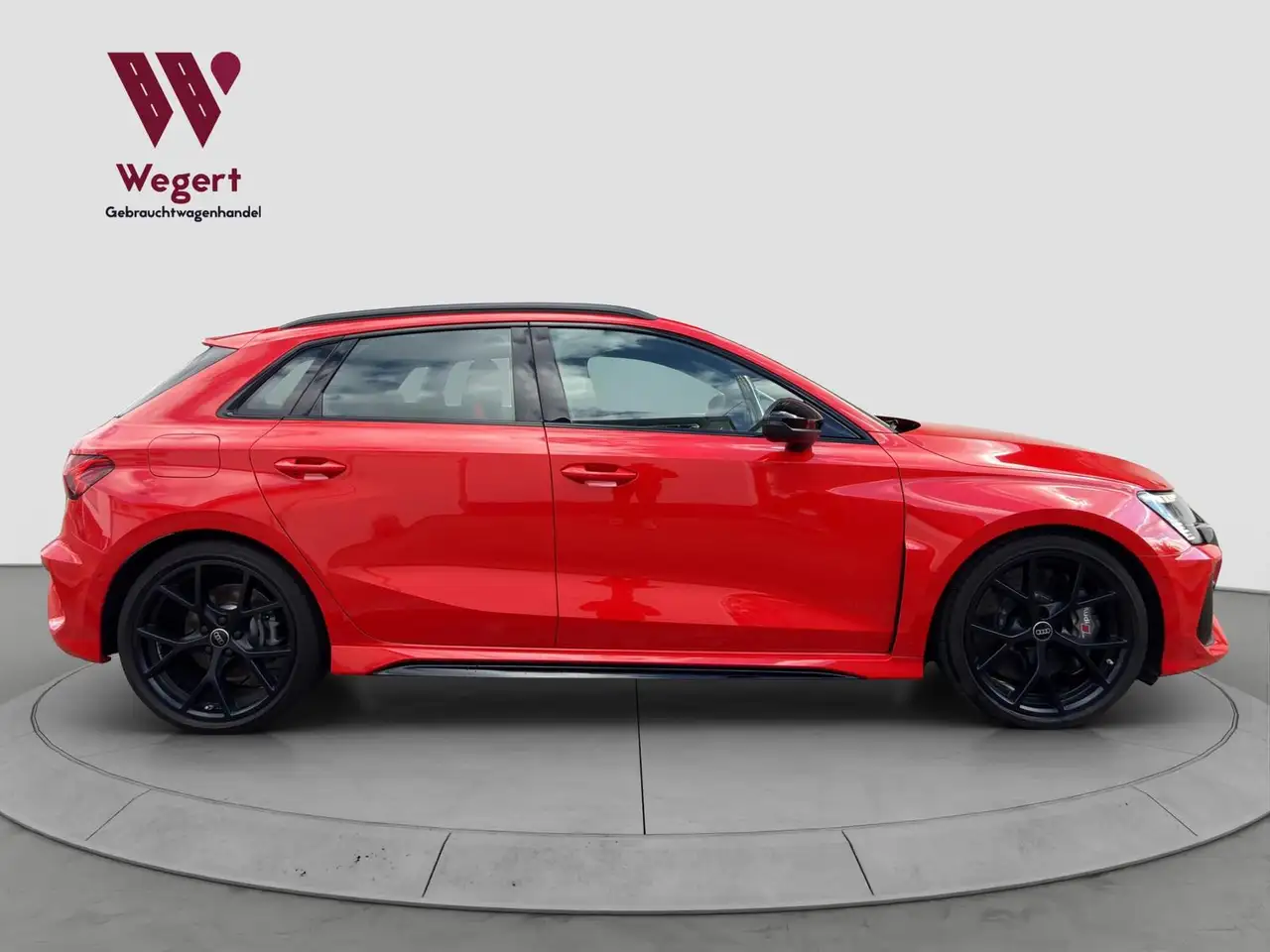 Audi RS3 2.5 TFSI quattro*CARPLAY*HUD*290KM/H*KERAMIK — Galería del vehículo 24