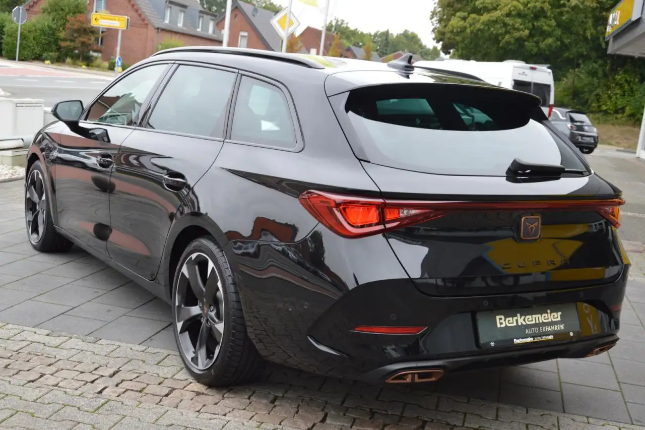 CUPRA Leon Sportstourer 1.4 e-Hybrid/DSG/Navi/Kamera — Galerie du véhicule 4