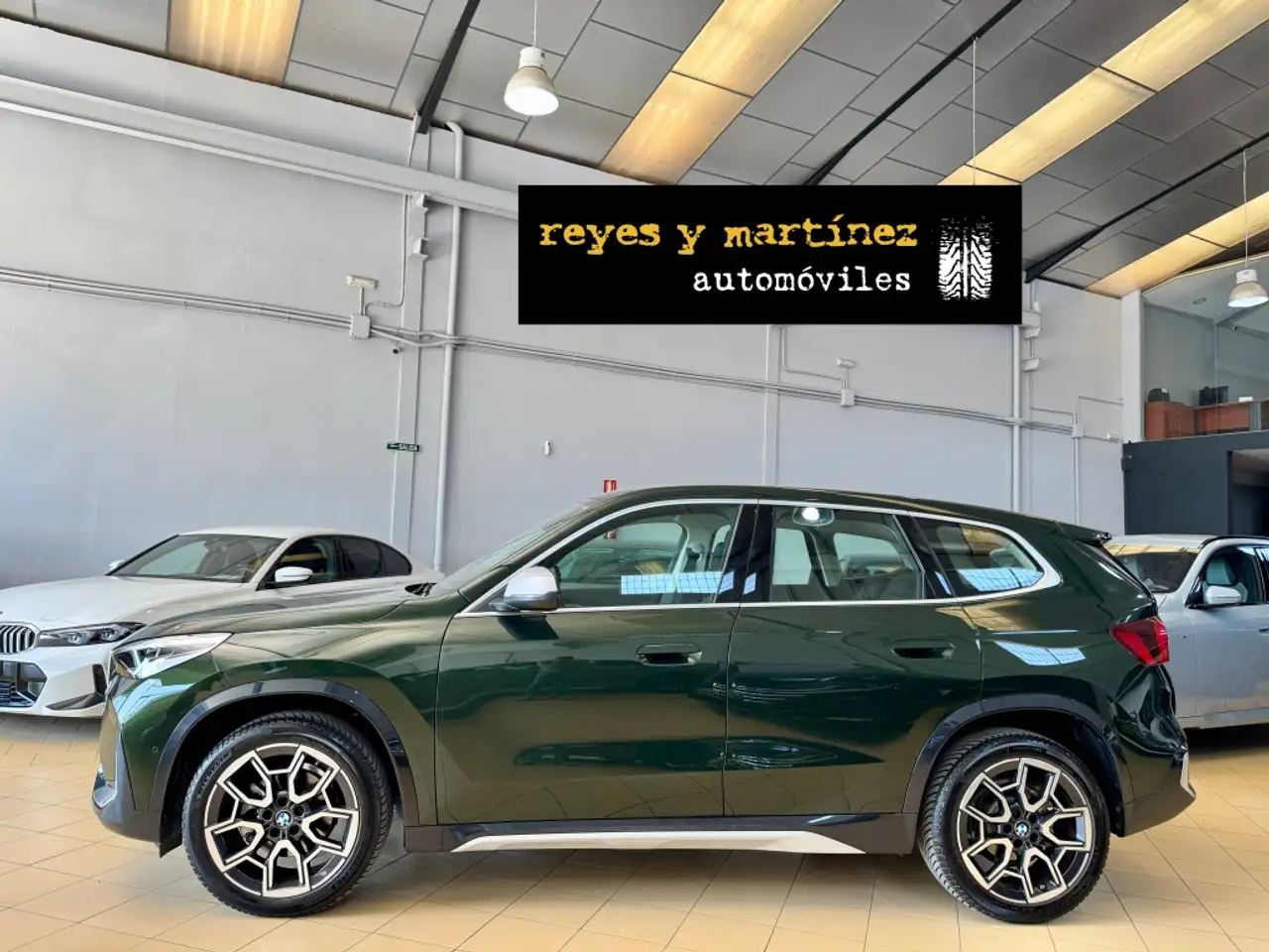 BMW X1 sDrive 18dA xLine — Galería del vehículo 15
