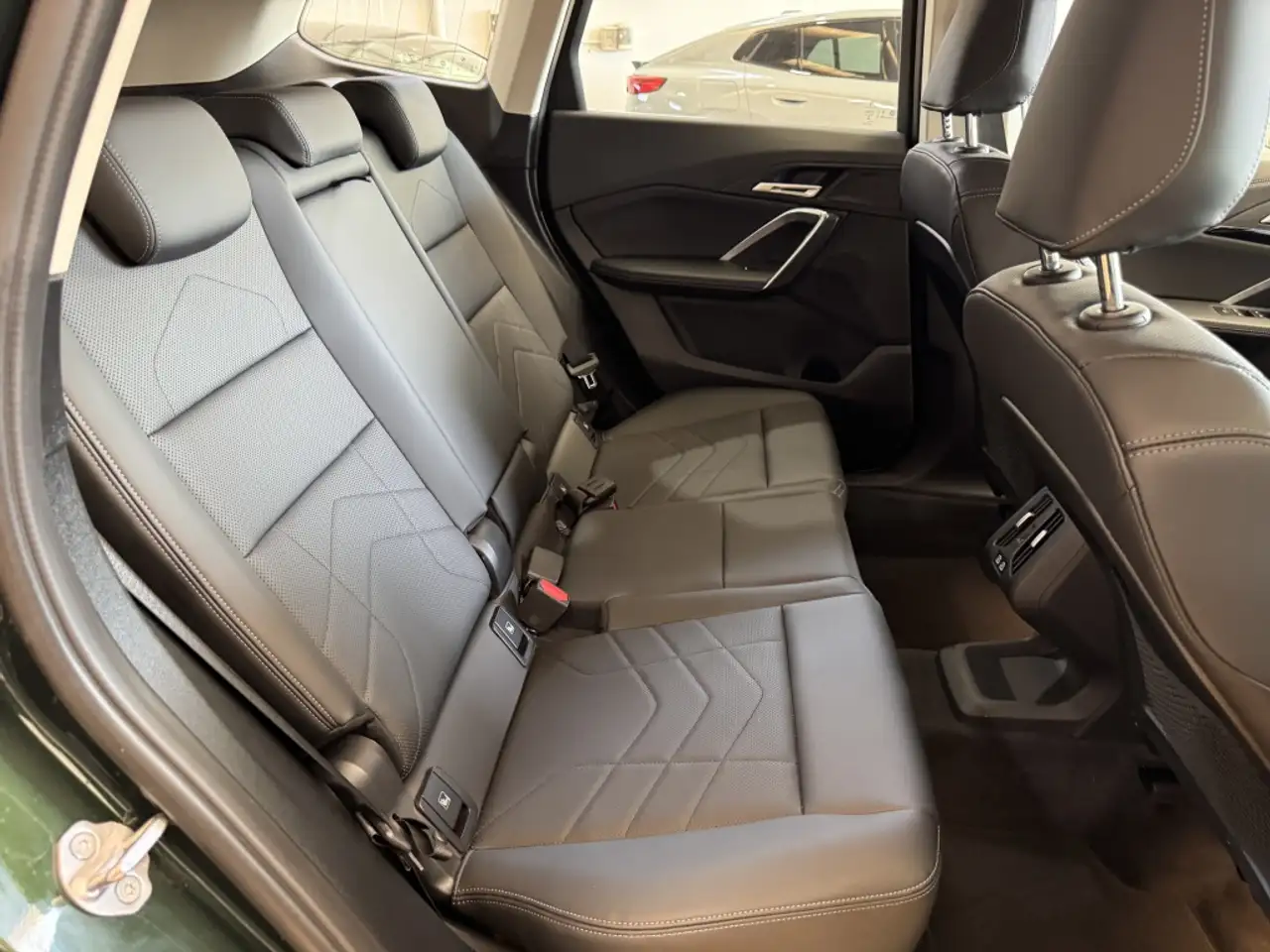 BMW X1 sDrive 18dA xLine — Galería del vehículo 32