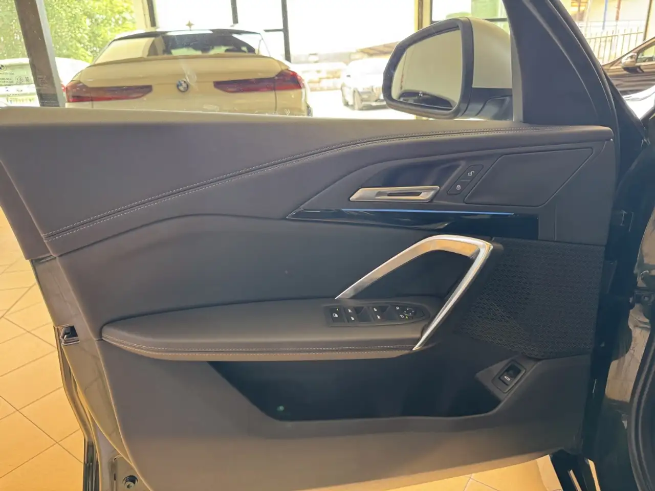 BMW X1 sDrive 18dA xLine — Galería del vehículo 24