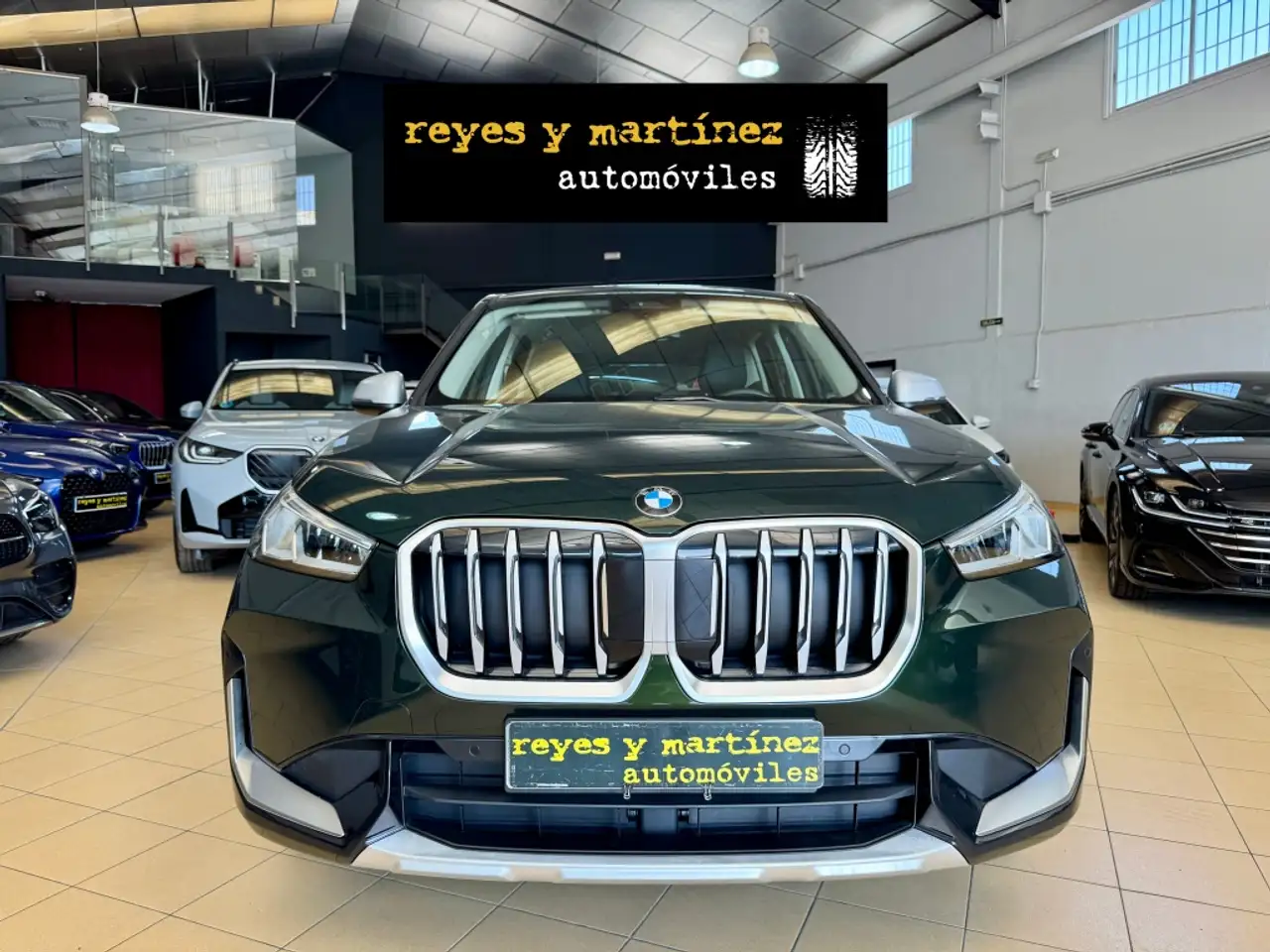BMW X1 sDrive 18dA xLine — Galería del vehículo 11