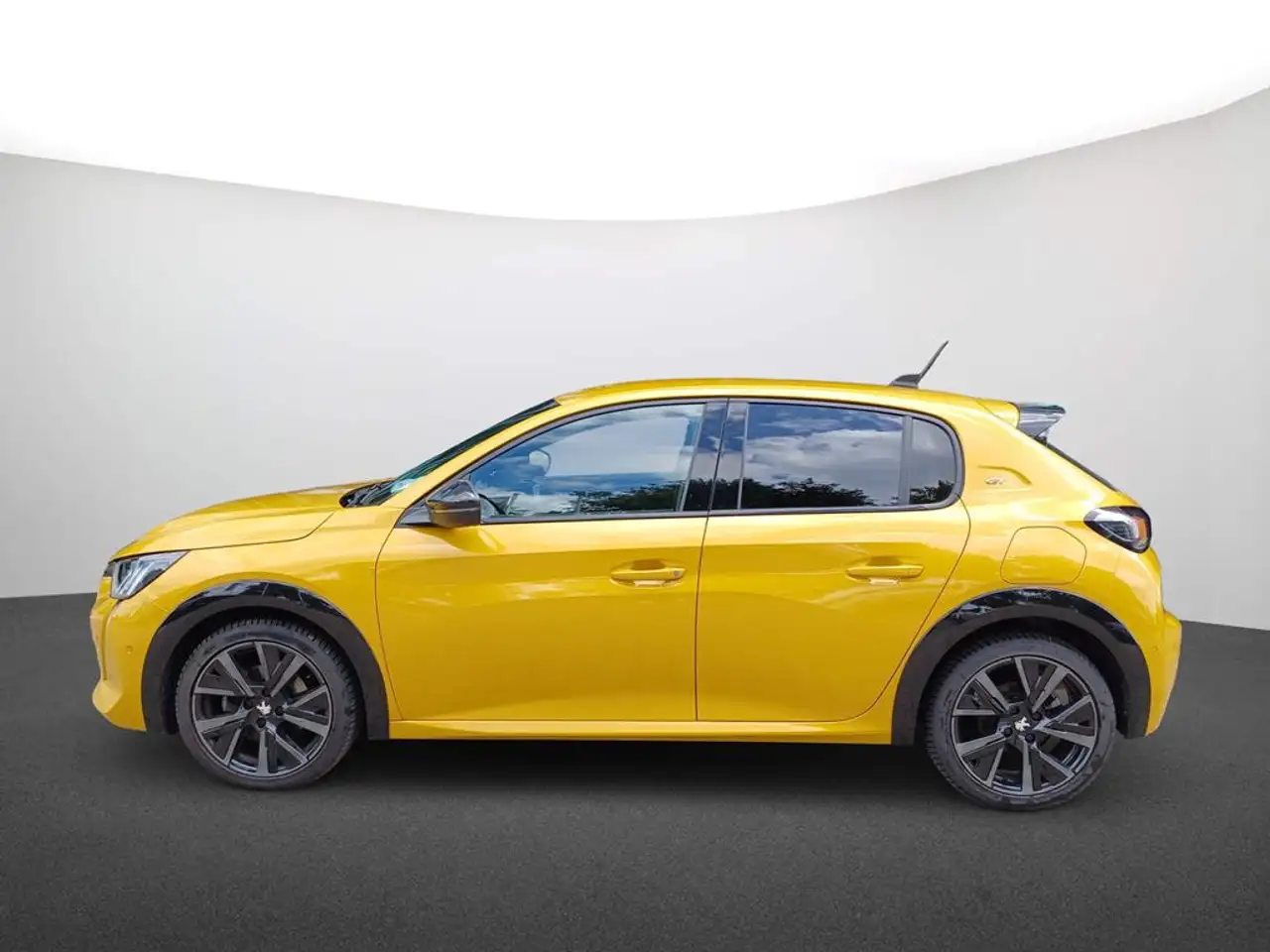 Peugeot 208 GT NAVI KAMEA LED GJR ANHÄNGERKUPPLUNG — Galerie du véhicule 4