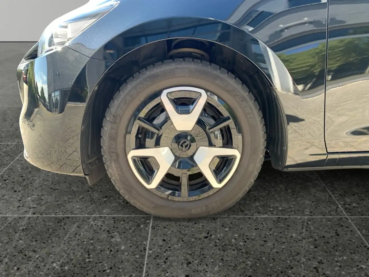 Mazda 2 1.5 SKYACTIV-G 75 EU6d Center-Line CONVENIENCE-PAK — Galerie du véhicule 14