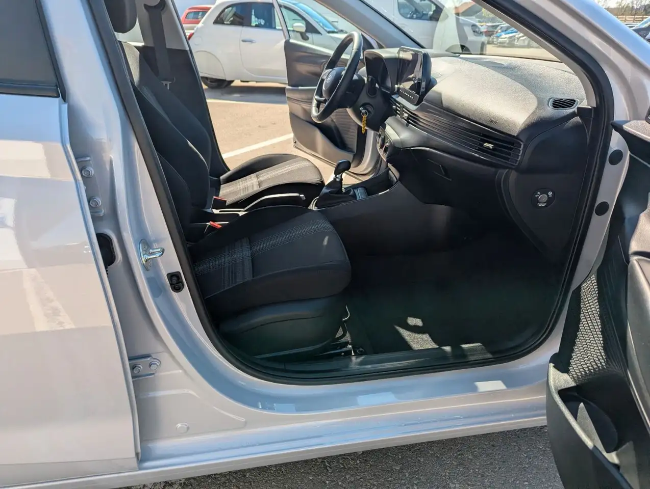 Hyundai i20 Select — معرض صور السيارة 13