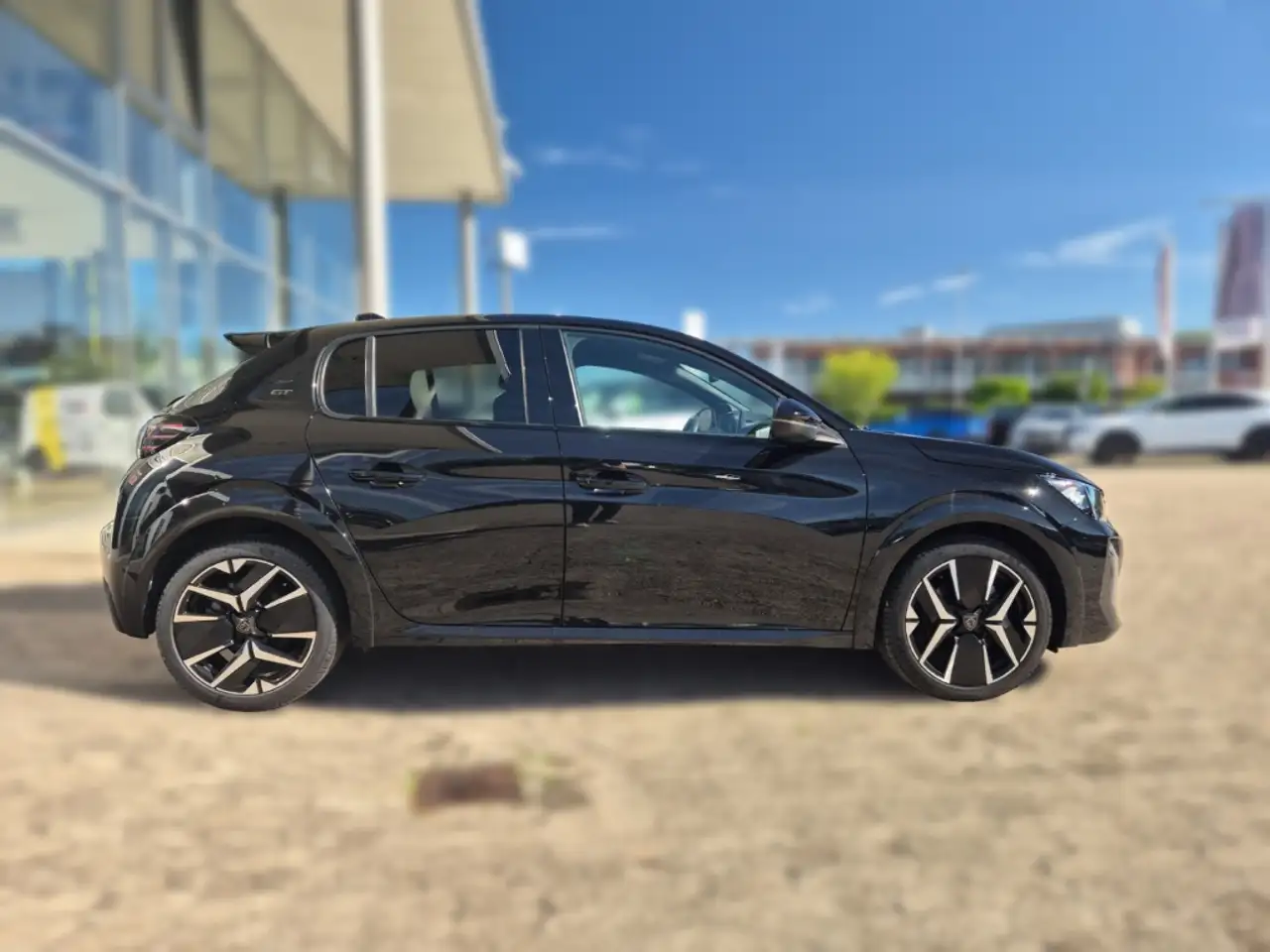 Peugeot 208 Hybrid 136 GT 360 Kamera LED ACC Apple CarPlay And — Vehicle gallery 6