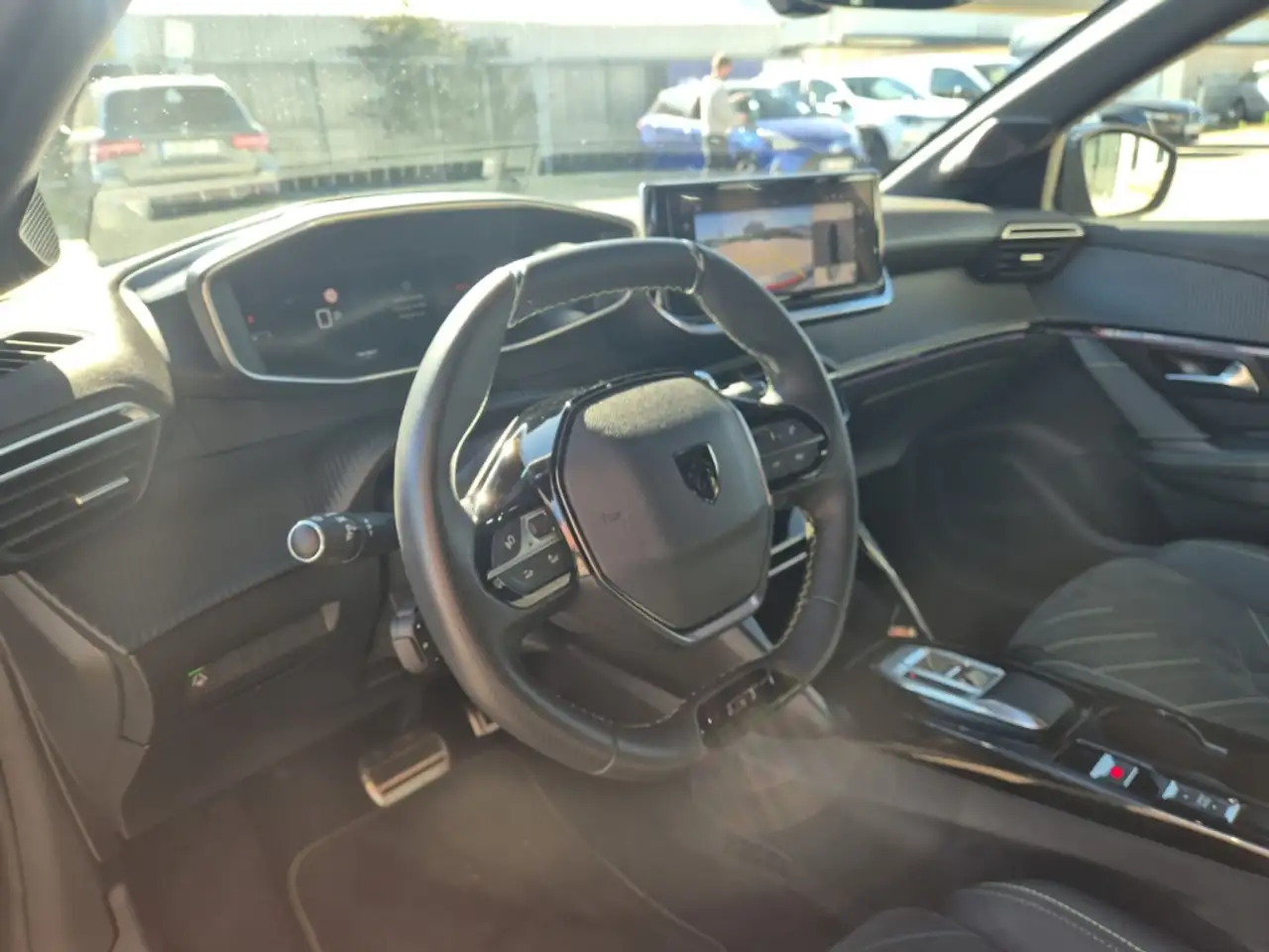 Peugeot 208 Hybrid 136 GT 360 Kamera LED ACC Apple CarPlay And — Vehicle gallery 11
