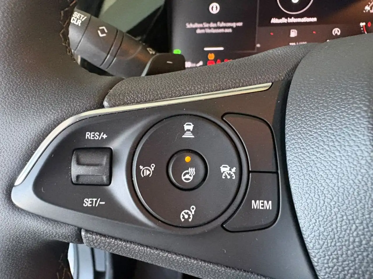 Opel Grandland 1.2 Turbo GS Line AHK+LED+SHZ+2xKlima — Galerie du véhicule 21