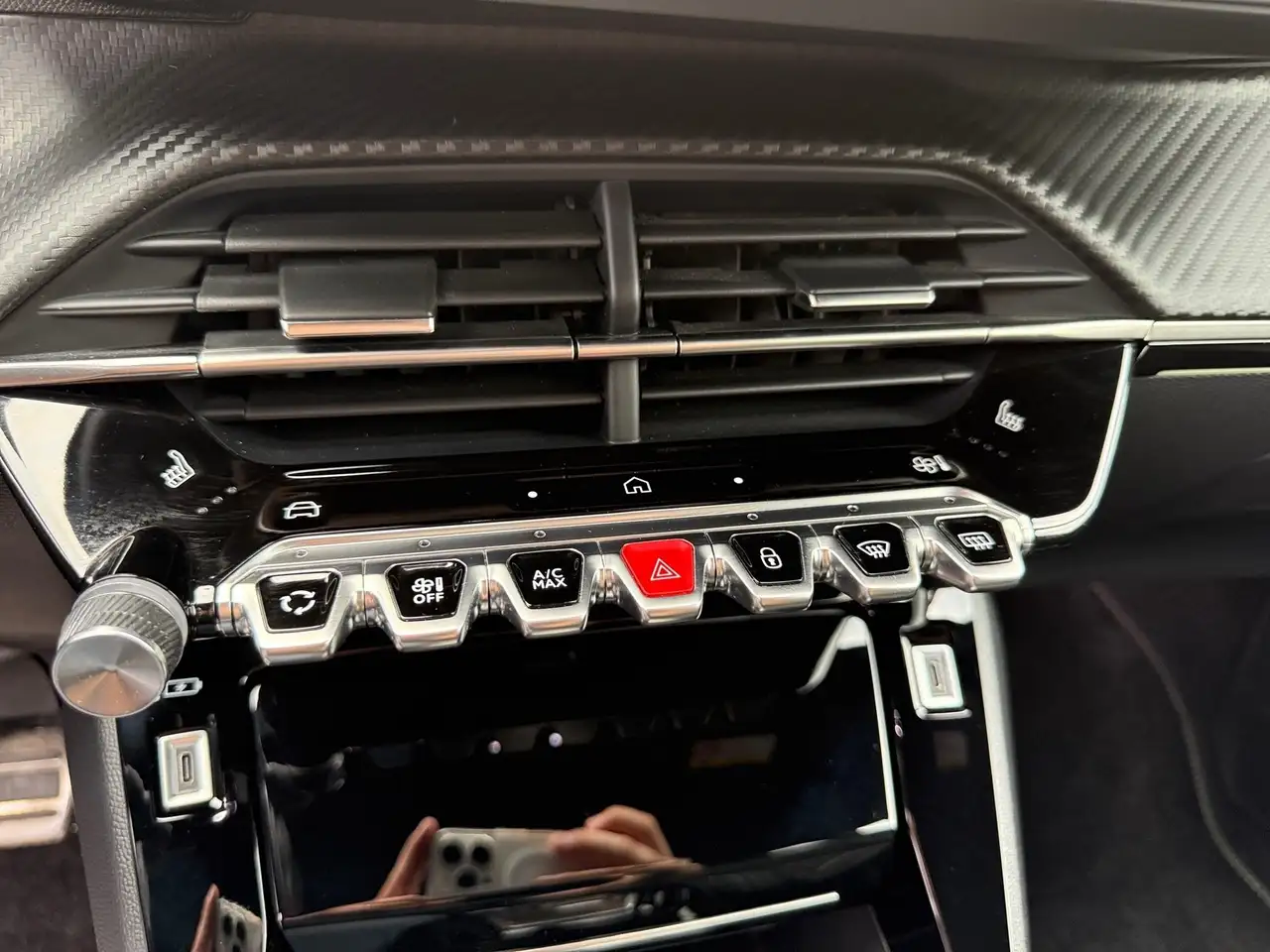 Peugeot 2008 1.2 PureTech 130 GT ACC AHK KeyLess LED PDC — معرض صور السيارة 19
