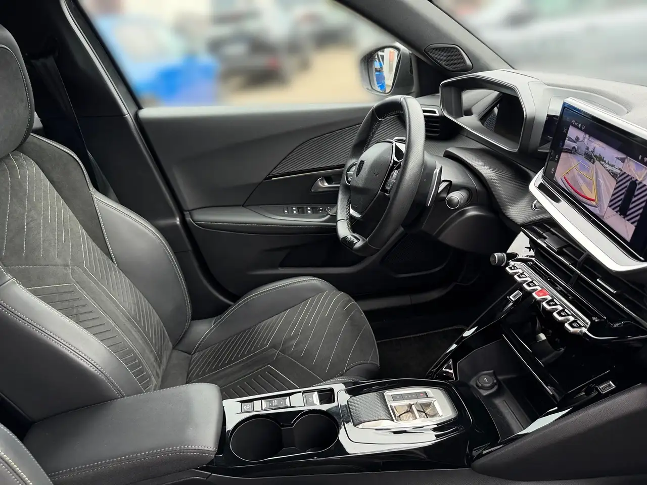 Peugeot 2008 1.2 PureTech 130 GT ACC AHK KeyLess LED PDC — معرض صور السيارة 14
