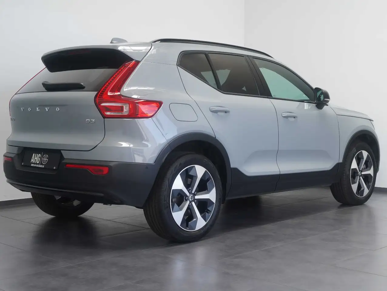 Volvo XC40 B3 B Plus Dark GOOGLE/LED/360°/LM19"/AHK — معرض صور السيارة 4