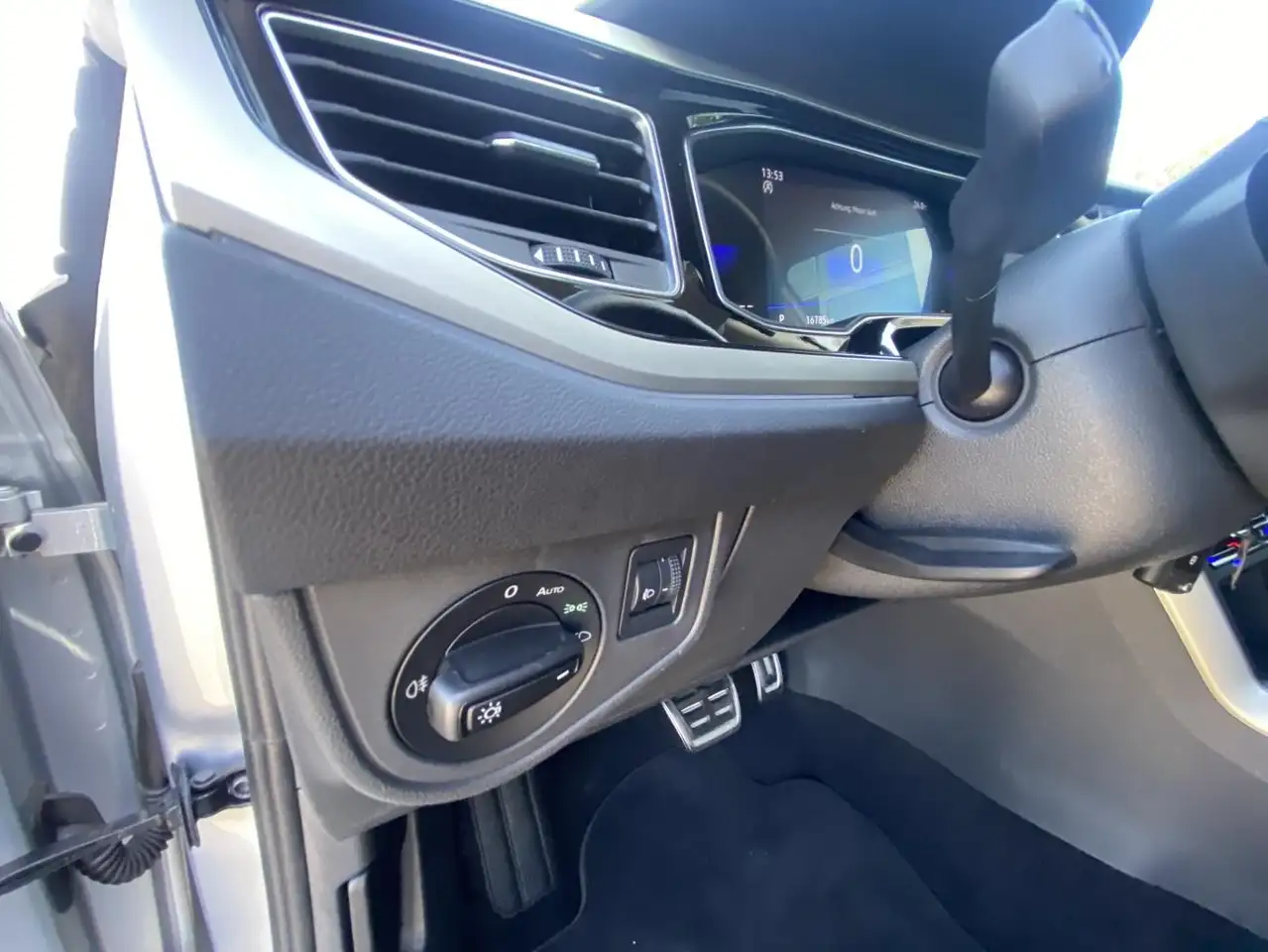 Volkswagen Taigo 1.0 TSI DSG Move APP-CONNECT+VIRTUAL-COCKP — معرض صور السيارة 10