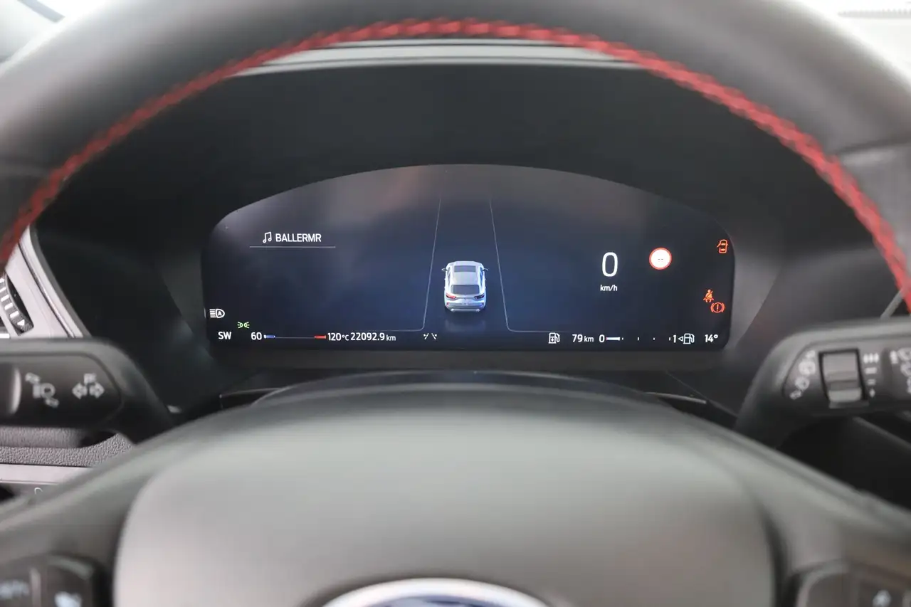 Ford Kuga 1.5 EB ST-Line X LED Navi Panorama AHK 360° — معرض صور السيارة 18