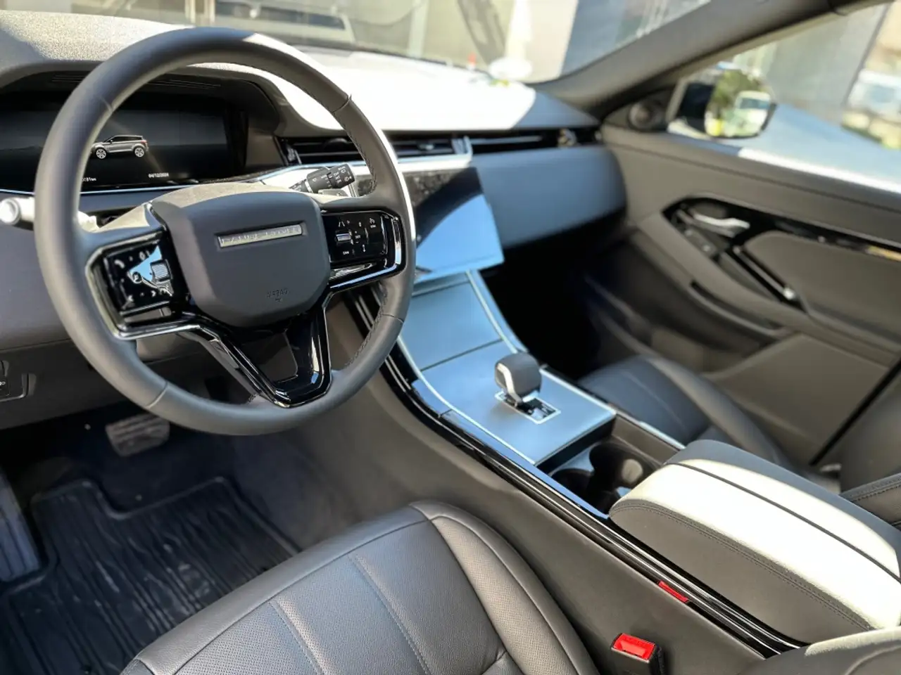 Land Rover Range Rover Evoque 2.0D I4 MHEV S AWD Aut. 163 — Galería del vehículo 19