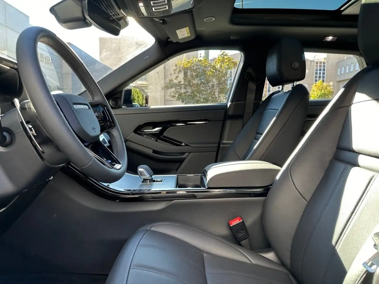 Land Rover Range Rover Evoque 2.0D I4 MHEV S AWD Aut. 163 — Galería del vehículo 23
