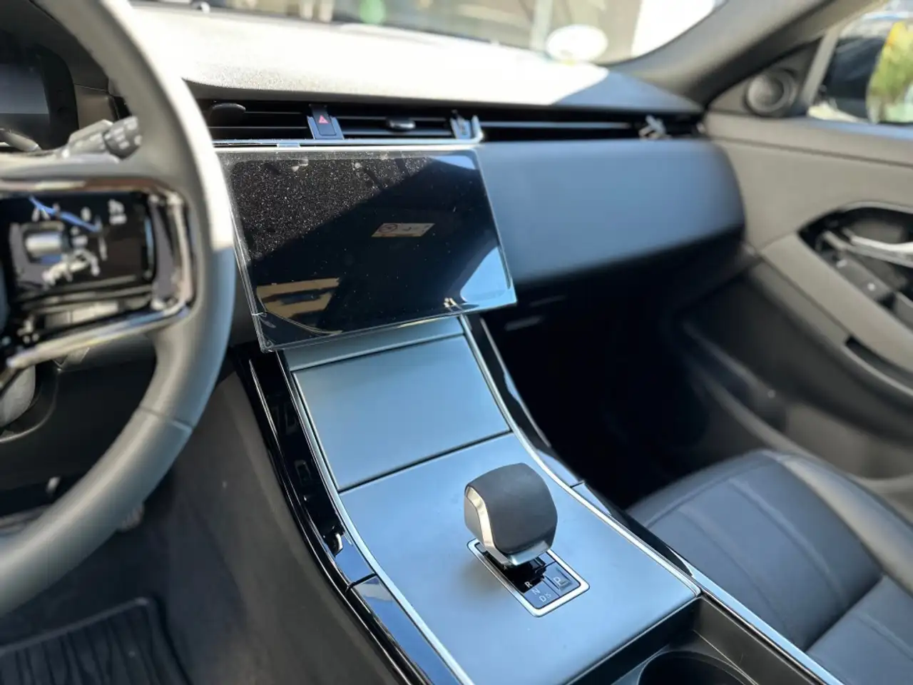 Land Rover Range Rover Evoque 2.0D I4 MHEV S AWD Aut. 163 — Galería del vehículo 29