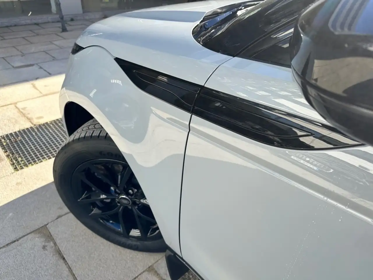 Land Rover Range Rover Evoque 2.0D I4 MHEV S AWD Aut. 163 — Galería del vehículo 31