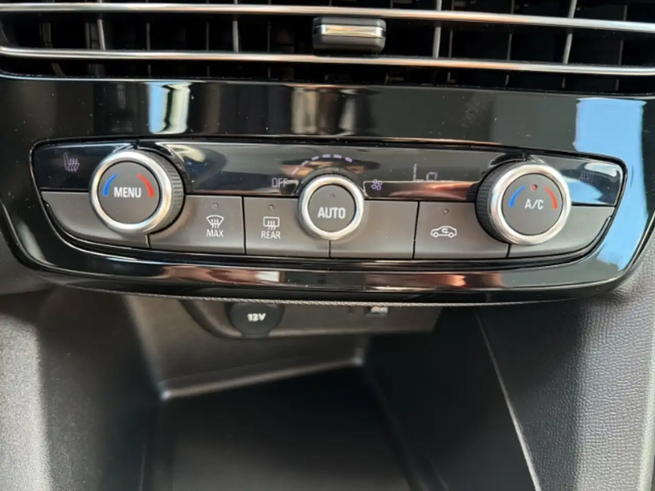 Opel Mokka 1.2 Elegance LED - Apple Carplay - Rückfahrkamera — معرض صور السيارة 21