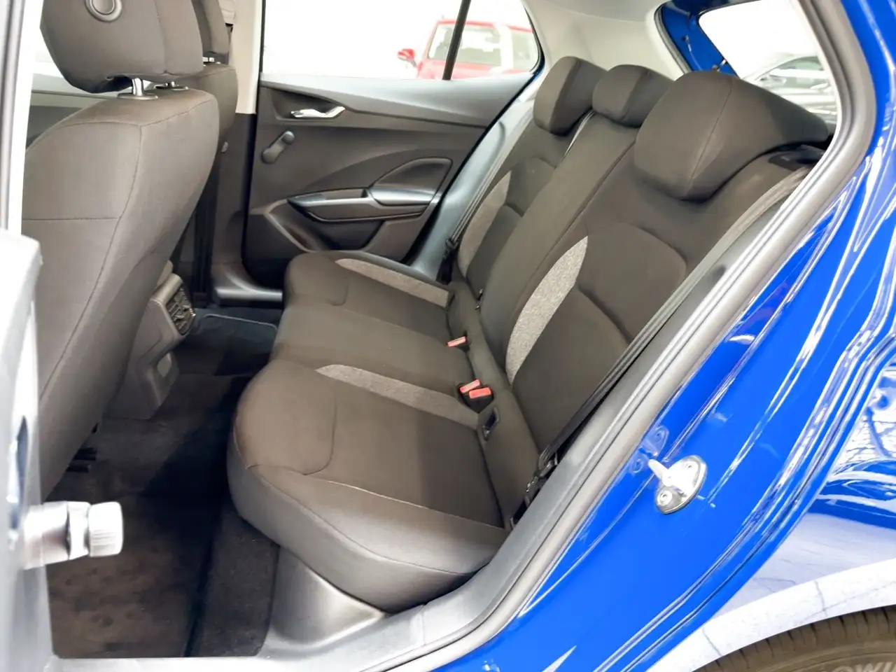 Skoda Fabia 1.0 MPI Essence LED|PDC|DAB — Galerie du véhicule 15