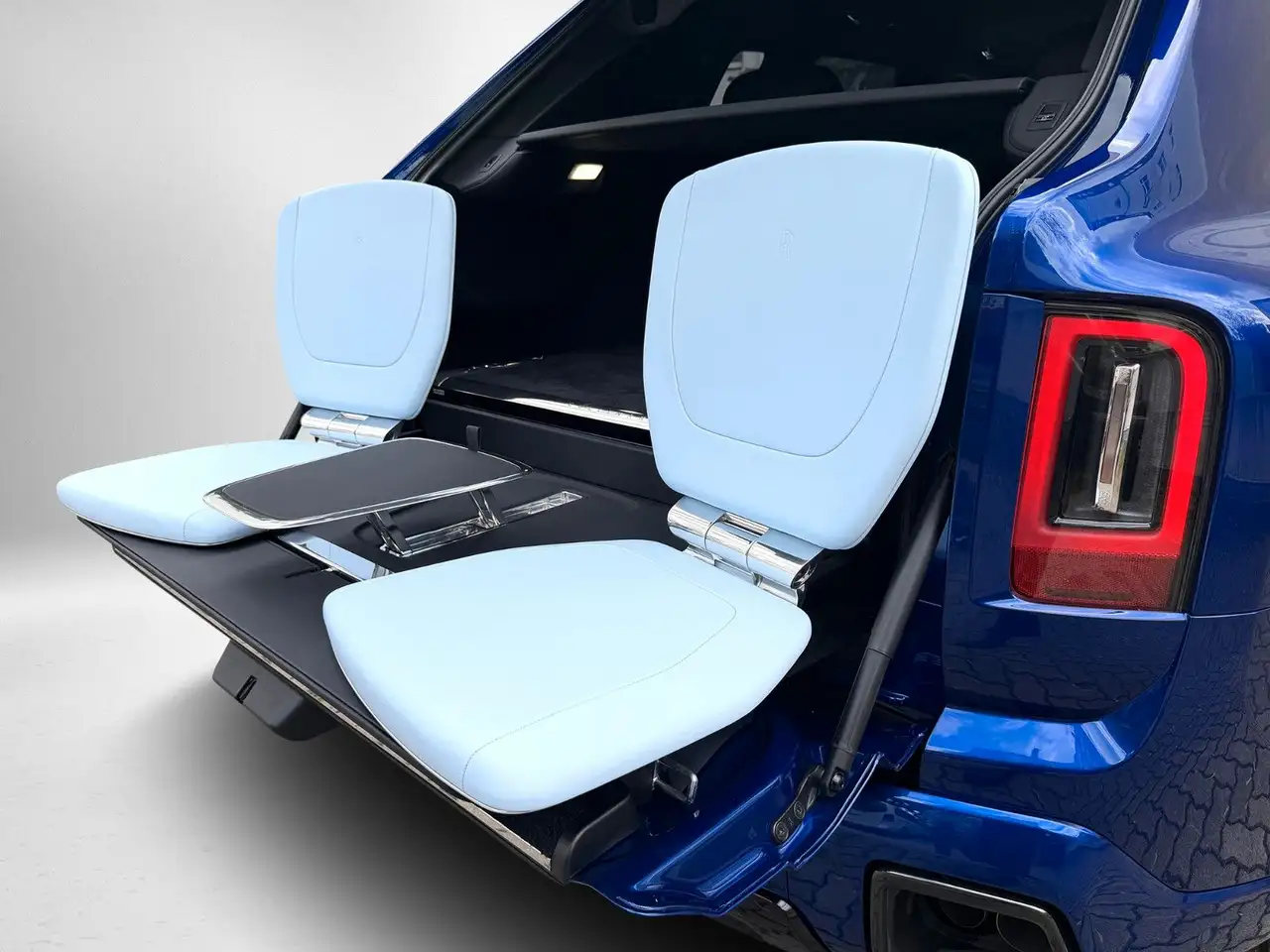 Rolls-Royce Cullinan Black Badge Series II 23" Lounge Seats — Galería del vehículo 14