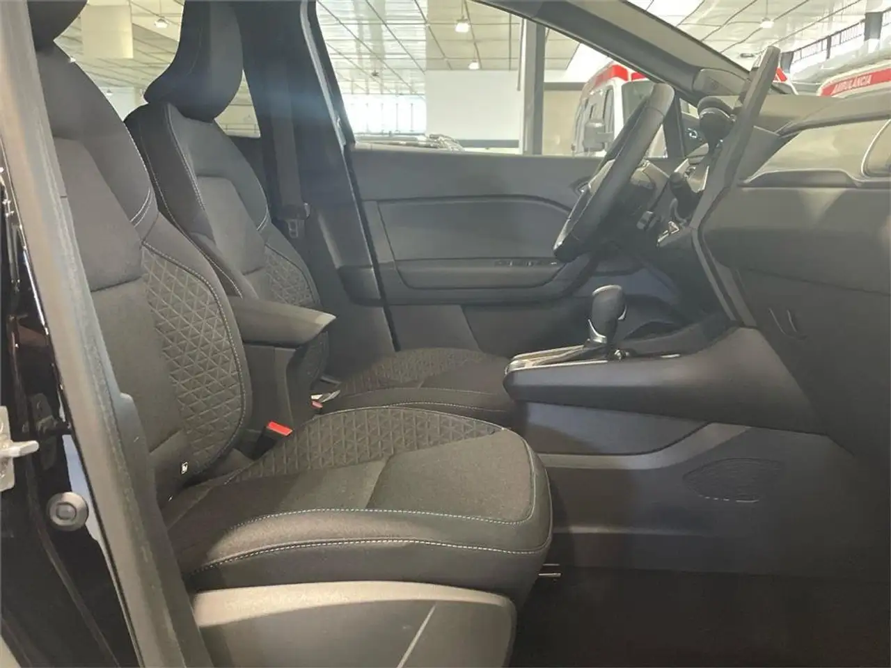 Renault Symbioz E-TECH Full Hybrid Evolution 105kW — Vehicle gallery 13