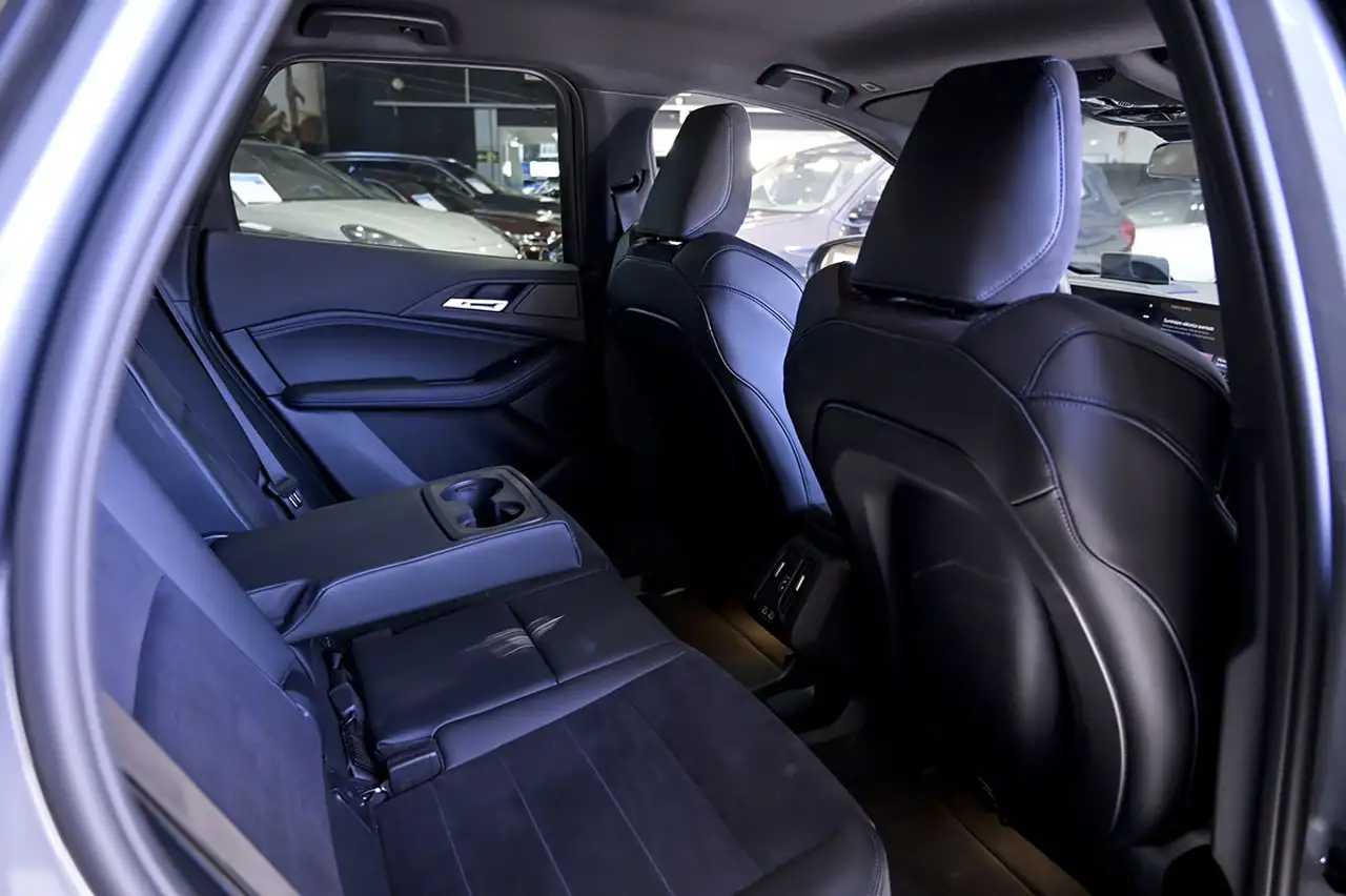 BMW 225 225e xDrive — Galería del vehículo 16