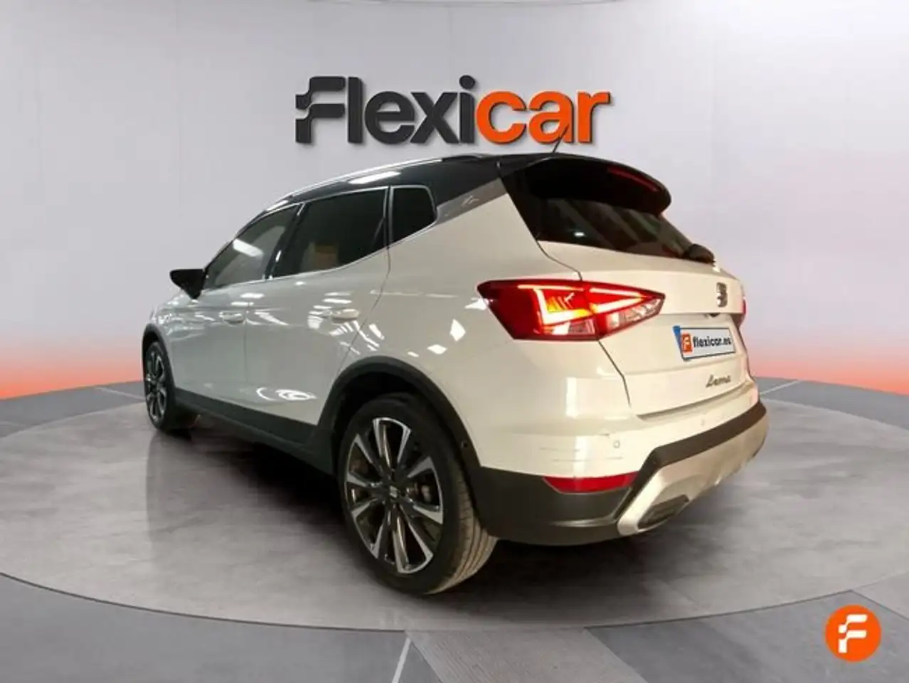 SEAT Arona 1.5 EcoTSI S&S Special Edition DSG7 150 — معرض صور السيارة 5