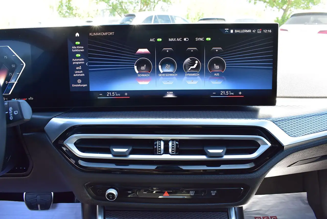 BMW 318 i M Sport Head-Up+Panorama+Kamera+Memory+AHK — Galerie du véhicule 25