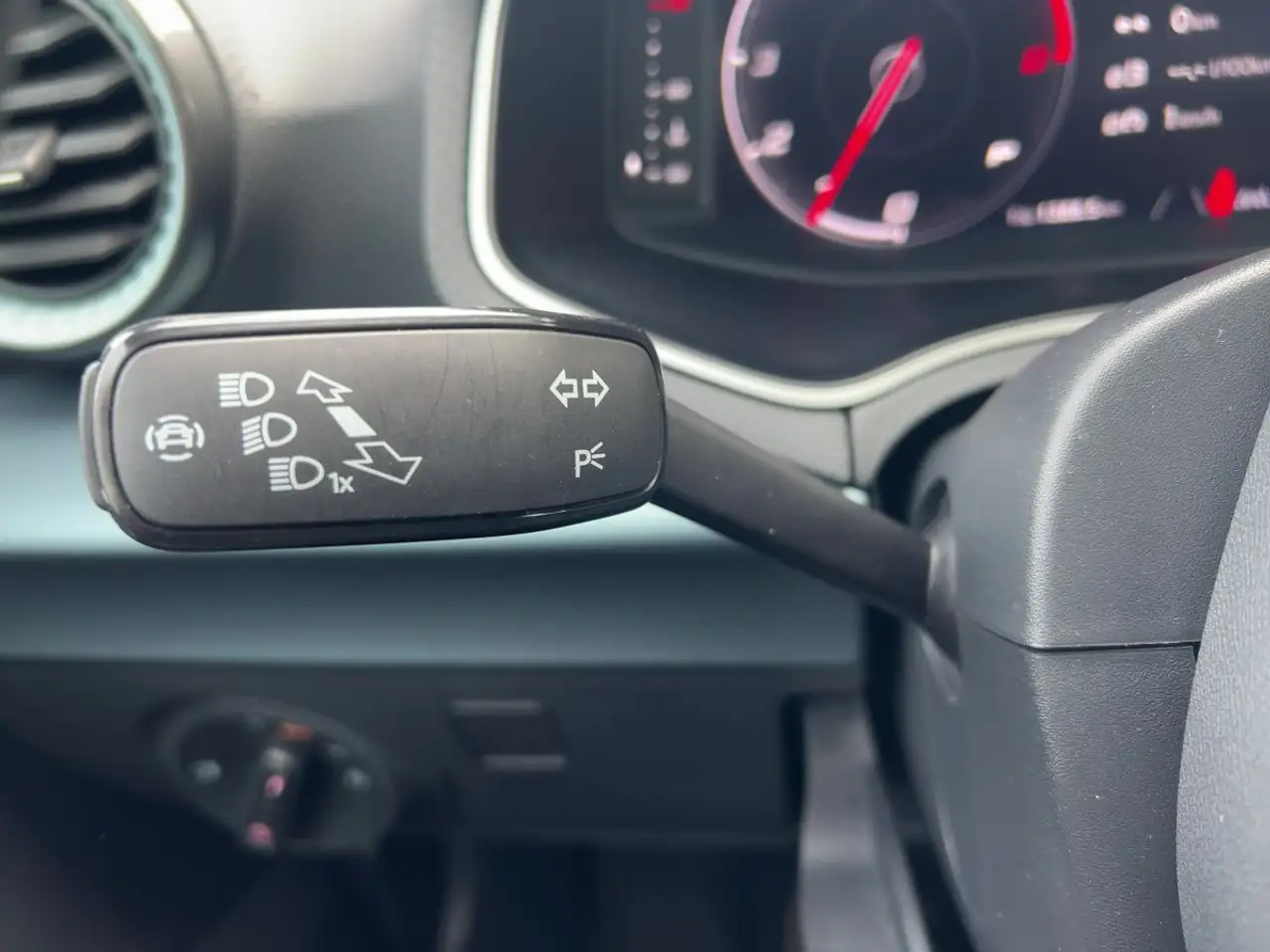 SEAT Arona 1.0 TSI Xperience DSG LED Kamera Sitzhzg — Vehicle gallery 14