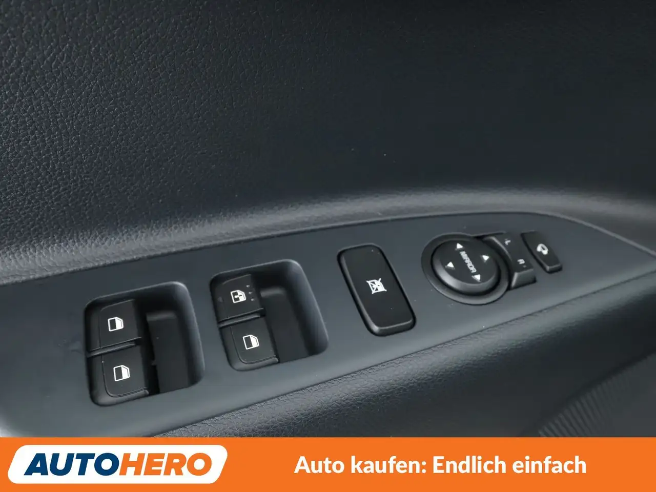 Kia Stonic 1.0 TGDI Vision *NAVI*VC*ACC*CAM*PDC*SHZ*ALU* — Vehicle gallery 24