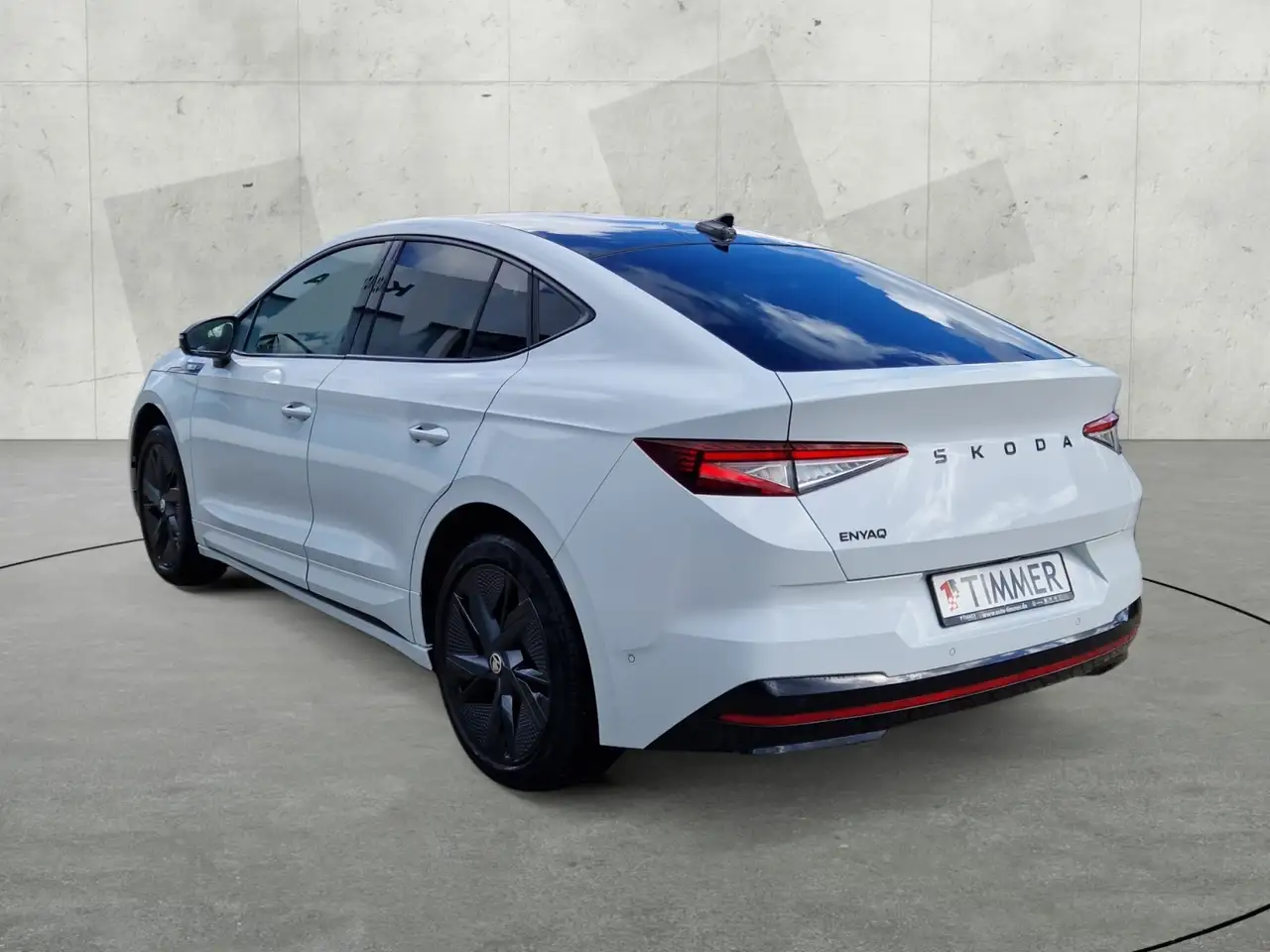 Skoda Enyaq Coupé 85x RS +WÄPU +AHK +PANO +CANTON +360° +MATR — Vehicle gallery 4