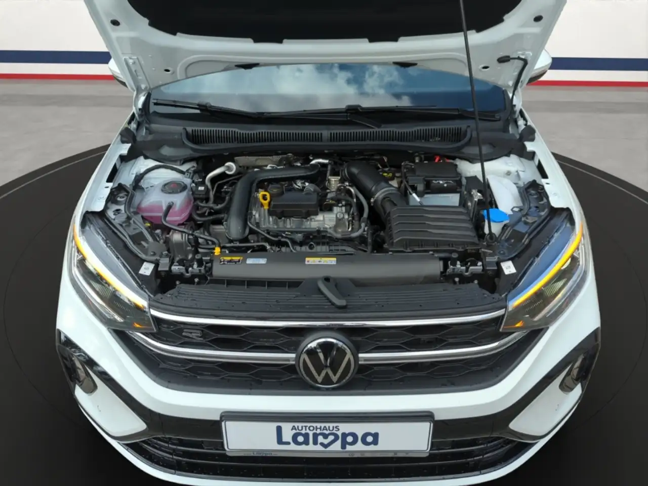 Volkswagen Taigo R-Line 1.0 TSI 6-Gang NAV,RFK,SHZ,MATRIX-LED — معرض صور السيارة 9
