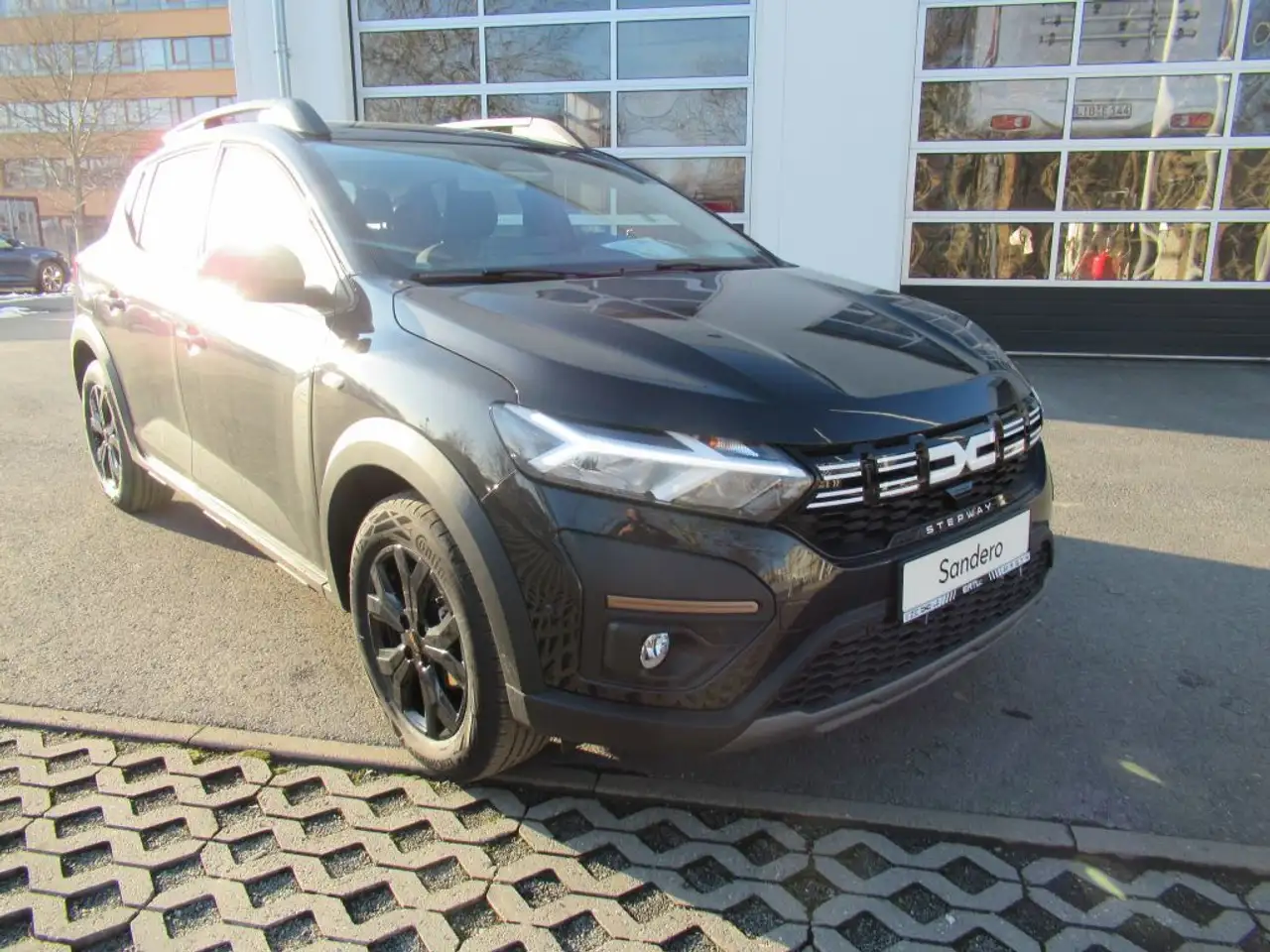 Dacia Sandero Stepway Extreme+ ECO-G 100 — Vehicle gallery 4