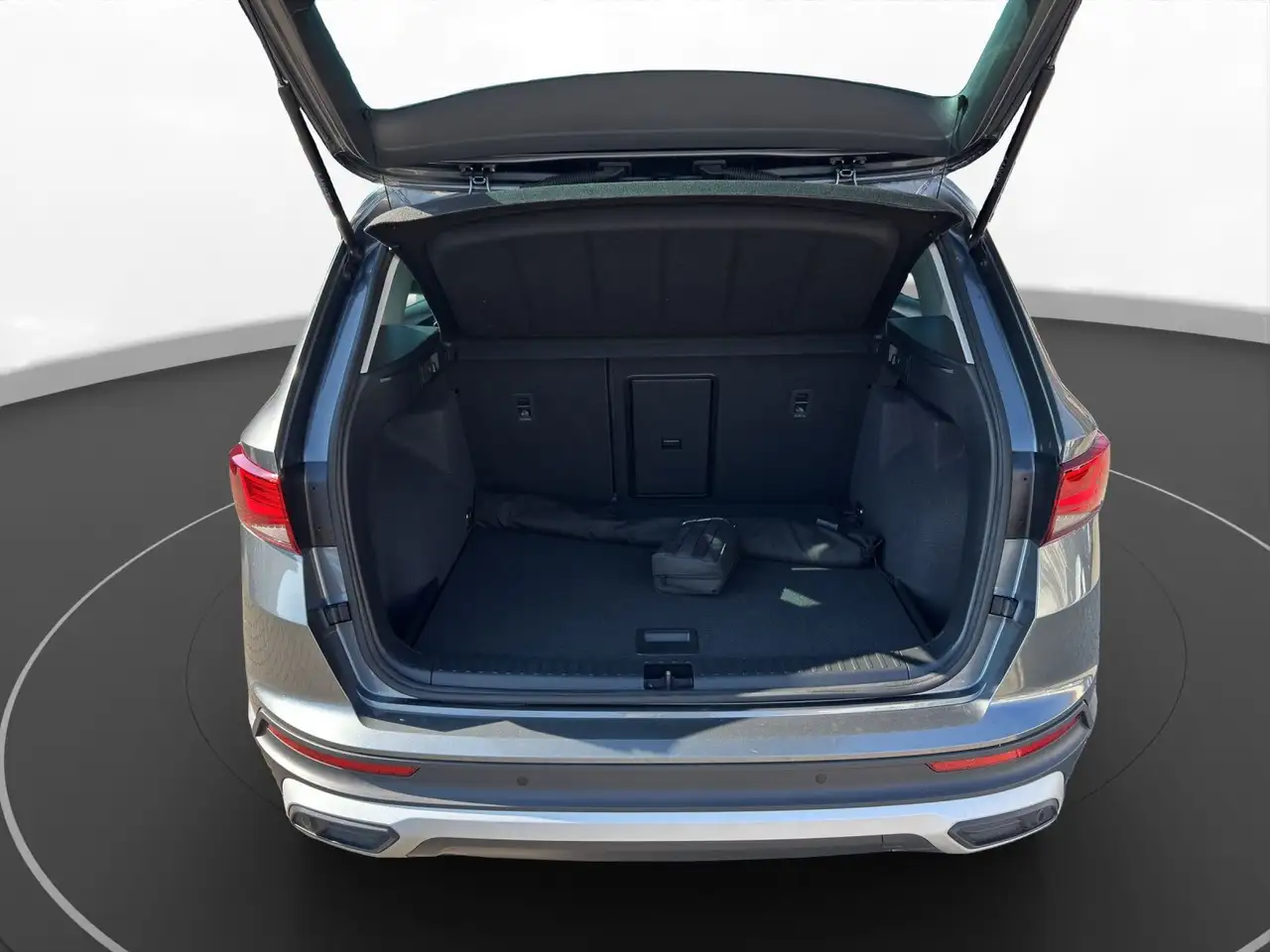 SEAT Ateca 1.5 TSI Style Edition AHK LED LM 17" Navi — Vehicle gallery 21