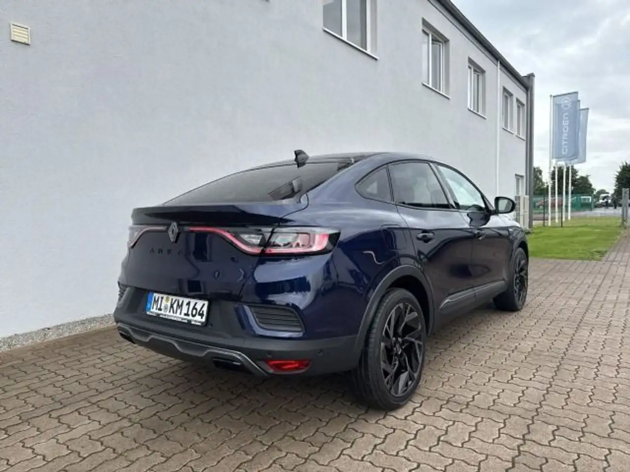 Renault Arkana Hybrid 145 Esprit Alpine*RFK*SHZ*BOSE* — معرض صور السيارة 4