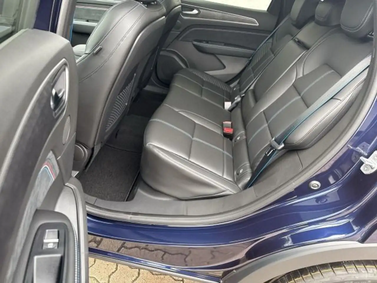 Renault Arkana Hybrid 145 Esprit Alpine*RFK*SHZ*BOSE* — معرض صور السيارة 11