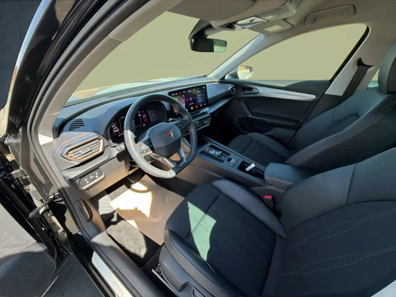 CUPRA Formentor 1.5 TSI DSG Nav/Matrix/Kam/ACC/SHZ/18" — Vehicle gallery 21