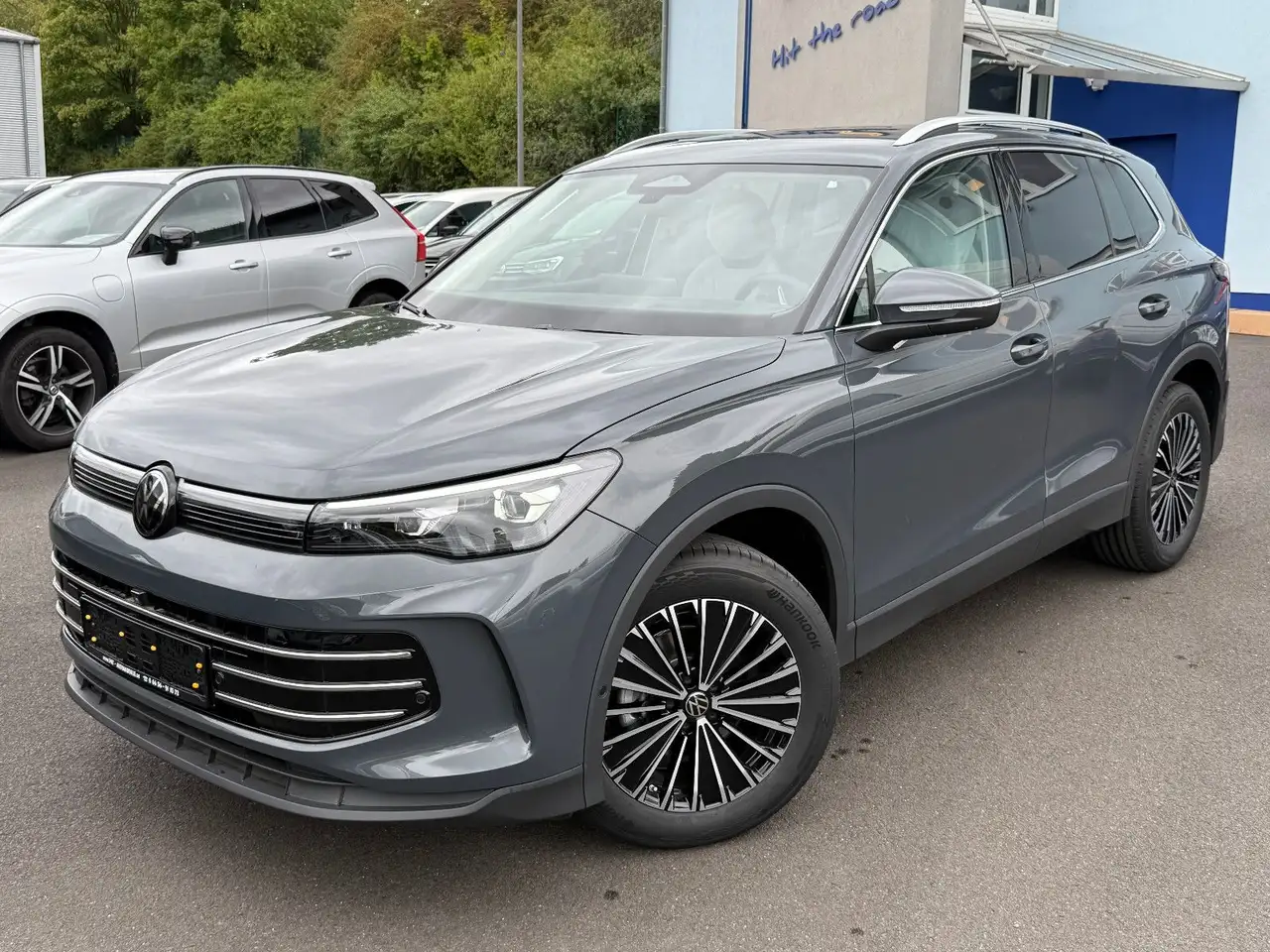 Volkswagen Tiguan Elegance AHK ACC HUD LED-Matrix Massage — Gersfeld OT Hettenhausen