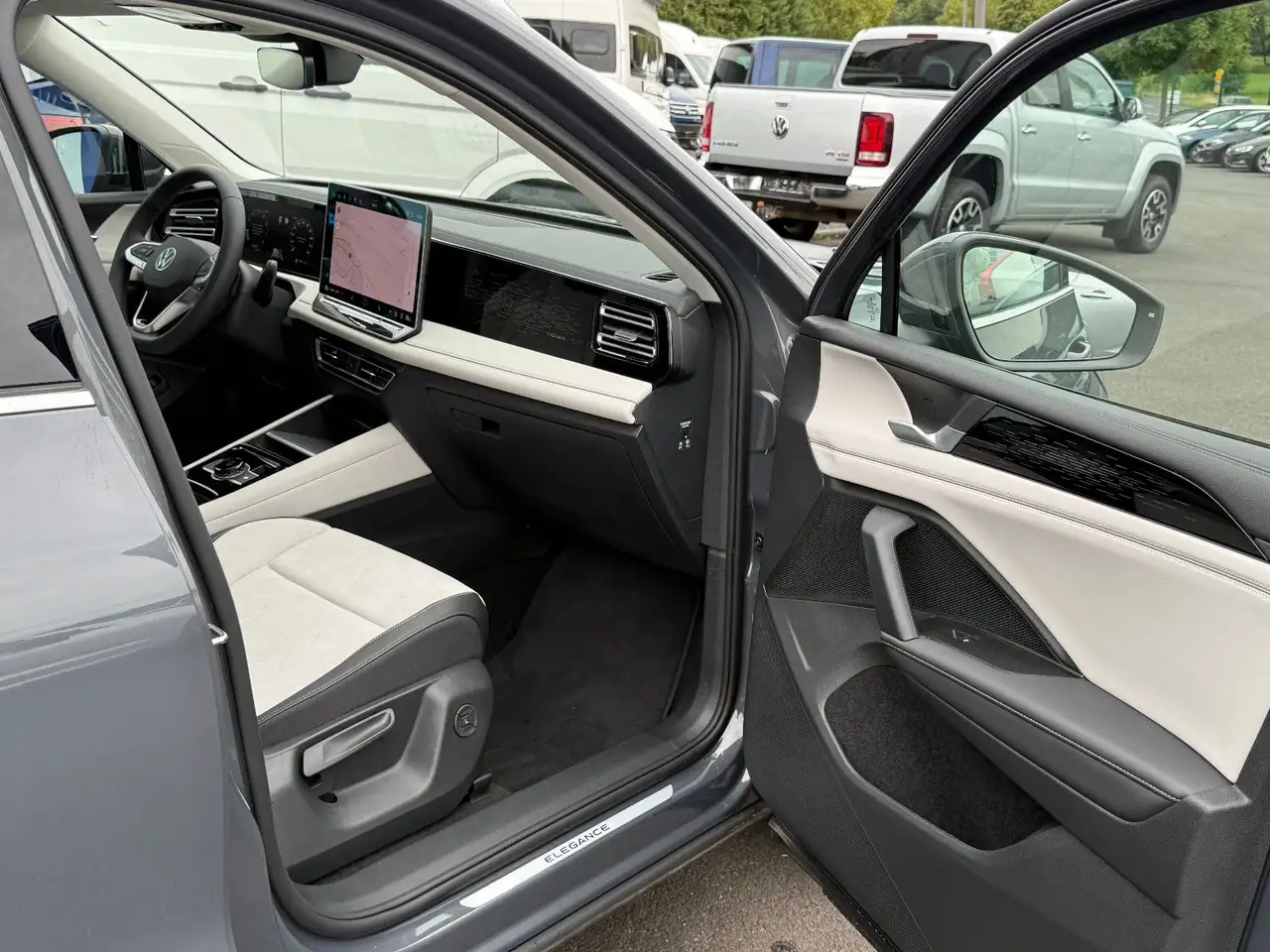 Volkswagen Tiguan Elegance AHK ACC HUD LED-Matrix Massage — Galerie du véhicule 38